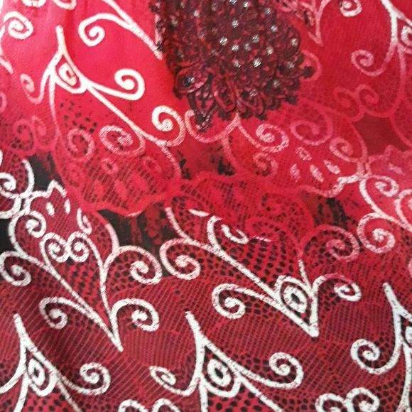 Dress Barn women's size 1x red and black Bohemian tunic - Picture 4 of 6